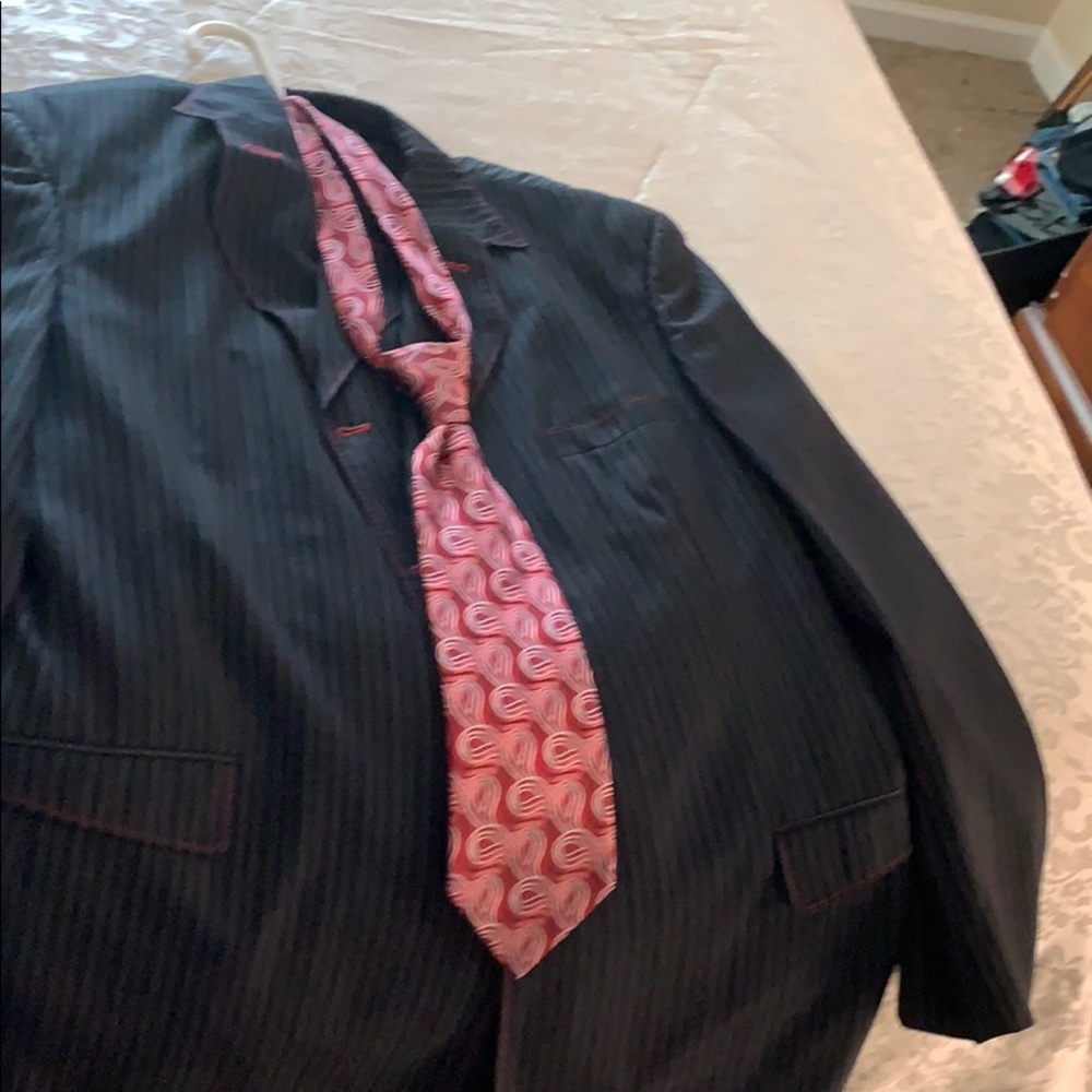 Suit -MECCA